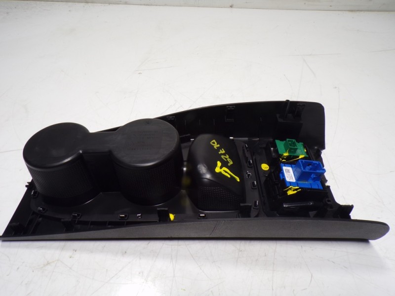 Recambio de palanca freno de mano para opel corsa f electric referencia OEM IAM 1052030005  