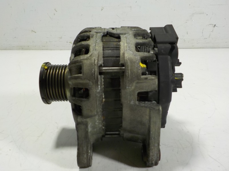 Recambio de alternador para renault clio iv 0.9 tce referencia OEM IAM 231006007R 231002854R 