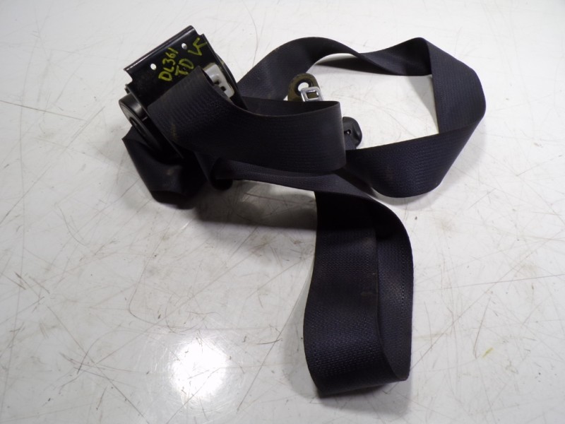 Recambio de cinturon seguridad trasero derecho para mitsubishi asx (ga0w) 1.6 cat referencia OEM IAM 6172913A 7000B446XA 