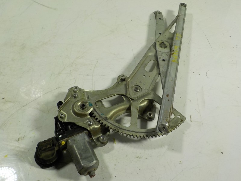 Recambio de elevalunas trasero derecho para toyota prius (nhw20) 1.5 cat referencia OEM IAM 6980152070 5571035180 2621002330