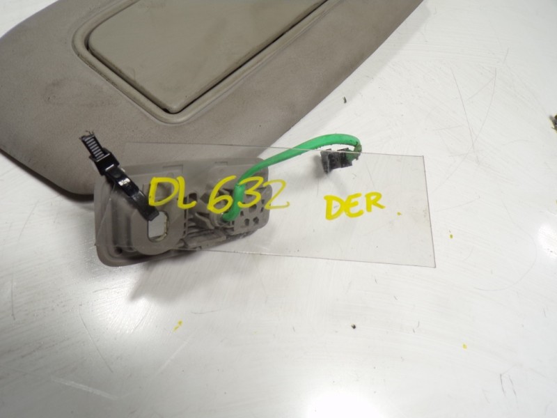 Recambio de parasol derecho para volvo c30 2.4 20v diesel referencia OEM IAM  39859780 