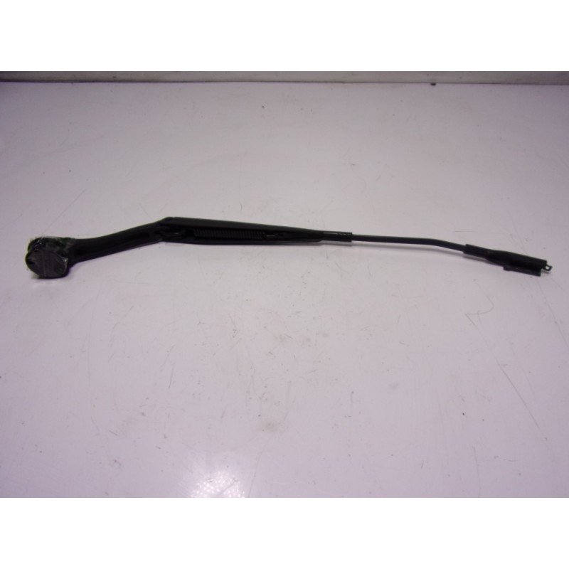 Recambio de brazo limpia delantero izquierdo para ford mondeo turn. 2.0 tdci cat referencia OEM IAM  2410762 