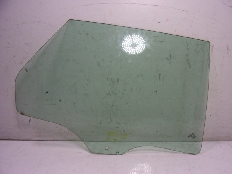 Recambio de cristal puerta trasero derecho para ford mondeo turn. 2.0 tdci cat referencia OEM IAM  1860115 
