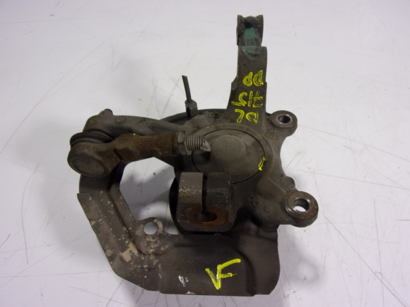 Recambio de mangueta delantera derecha para renault twingo iii 1.0 sce referencia OEM IAM   