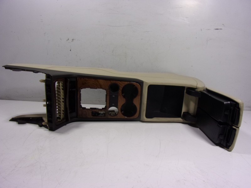 Recambio de apoyabrazos central para volkswagen touareg (7p5) 3.0 v6 tdi dpf referencia OEM IAM  7P6864207B86W 7P1863241C0G