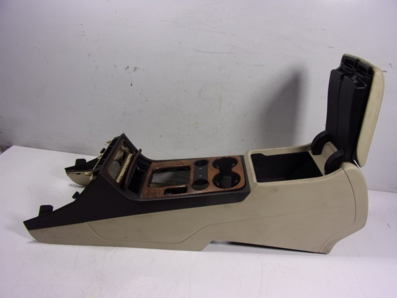 Recambio de apoyabrazos central para volkswagen touareg (7p5) 3.0 v6 tdi dpf referencia OEM IAM  7P6864207B86W 7P1863241C0G