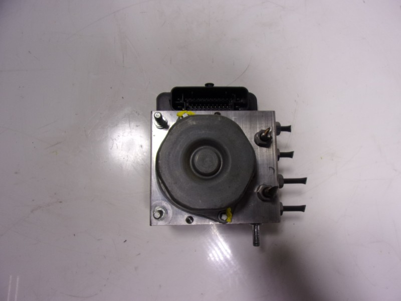 Recambio de abs para renault clio iv 1.5 dci diesel fap referencia OEM IAM 476600188R  