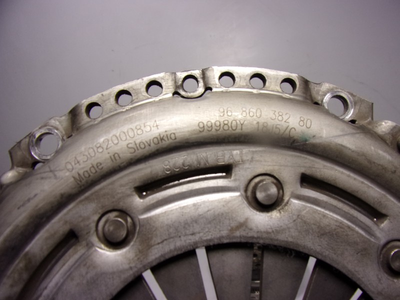 Recambio de kit embrague para peugeot 308 1.2 12v e-thp referencia OEM IAM 9805958080 1610796580 9805958180