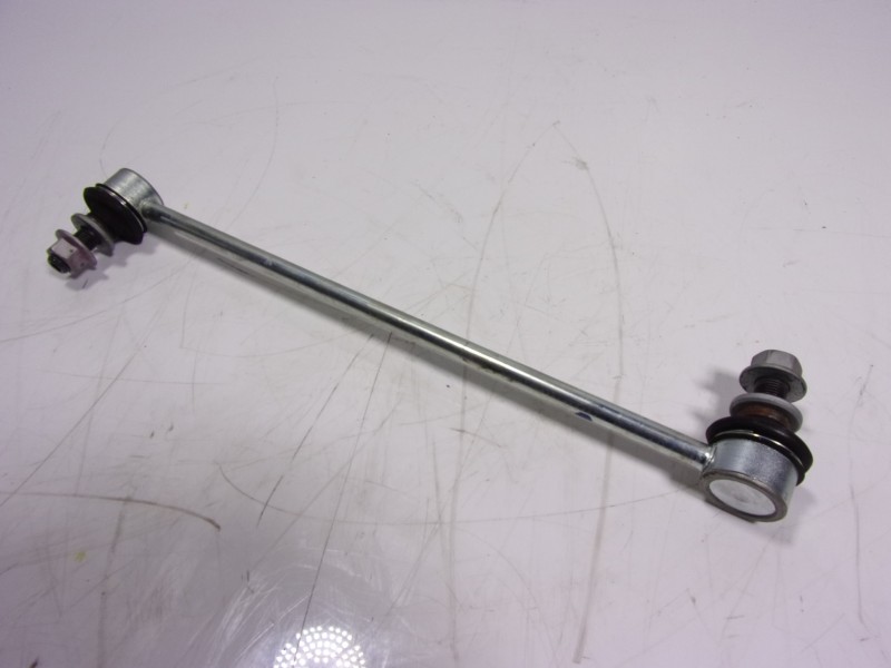 Recambio de tirante delantero izquierdo para toyota corolla hybrid referencia OEM IAM  4882047040 