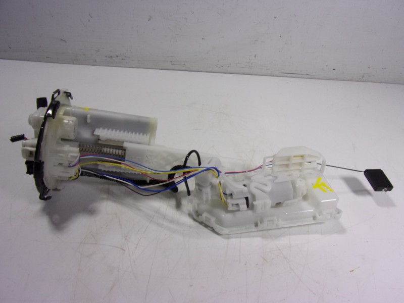 Recambio de aforador para toyota yaris 1.5 vvti hev referencia OEM IAM 77020K0080  