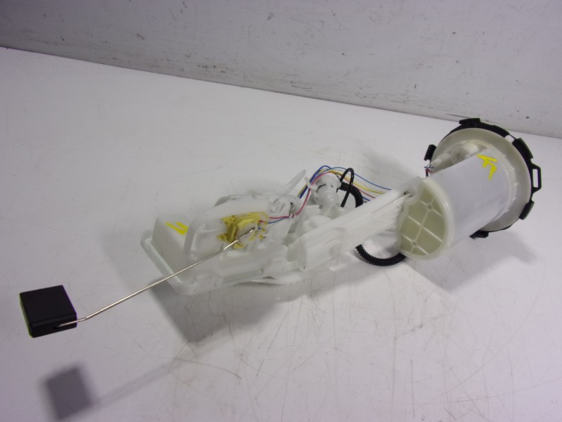 Recambio de aforador para toyota yaris 1.5 vvti hev referencia OEM IAM 77020K0080  