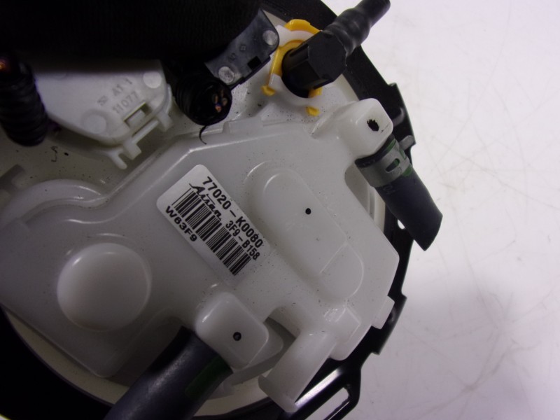 Recambio de aforador para toyota yaris 1.5 vvti hev referencia OEM IAM 77020K0080  