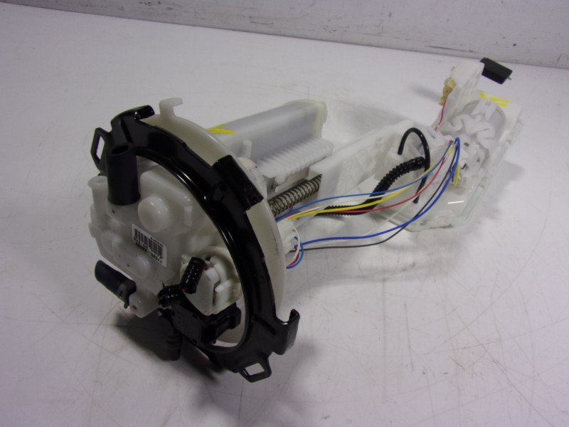 Recambio de aforador para toyota yaris 1.5 vvti hev referencia OEM IAM 77020K0080  