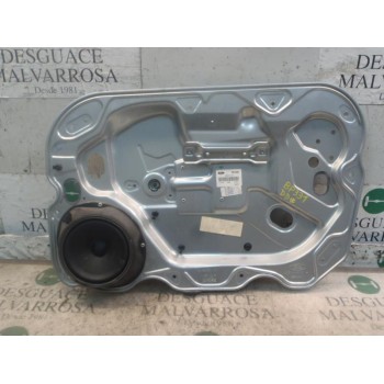 ELEVALUNAS DELANTERO DERECHO 