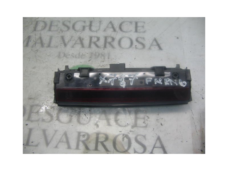 Recambio de piloto trasero central para alfa romeo 147 (190) 1.6 t.spark distinctive referencia OEM IAM   