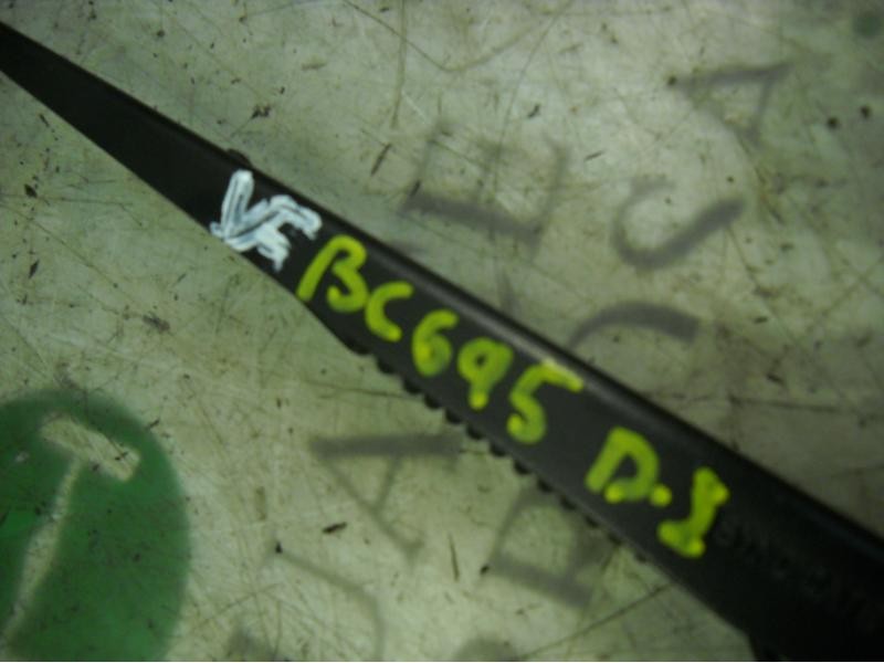 Recambio de brazo limpia delantero izquierdo para tata indigo marina d referencia OEM IAM   