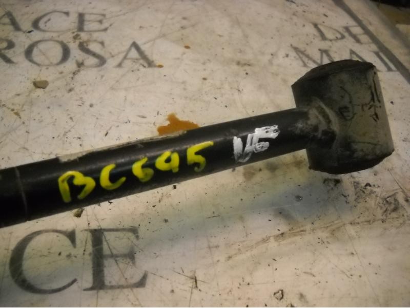 Recambio de brazo suspension superior trasero derecho para tata indigo marina d referencia OEM IAM   