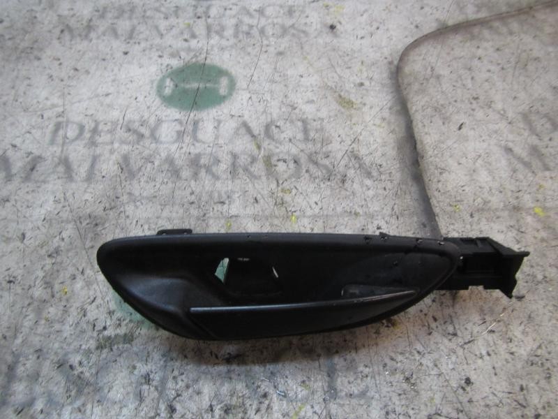 Recambio de maneta interior delantera derecha para fiat bravo (198) 1.9 active multijet referencia OEM IAM   