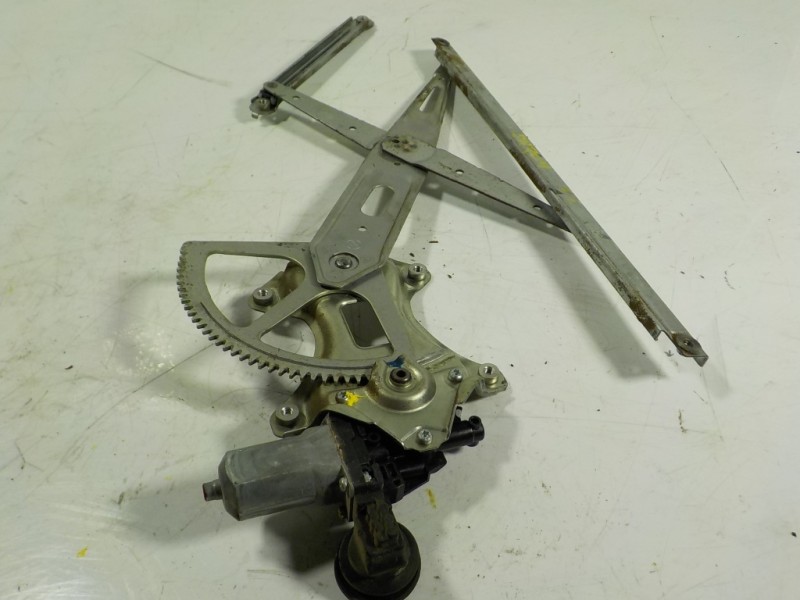 Recambio de elevalunas trasero izquierdo para toyota prius (nhw20) 1.5 cat referencia OEM IAM 6980252070 8572035140 2621002340