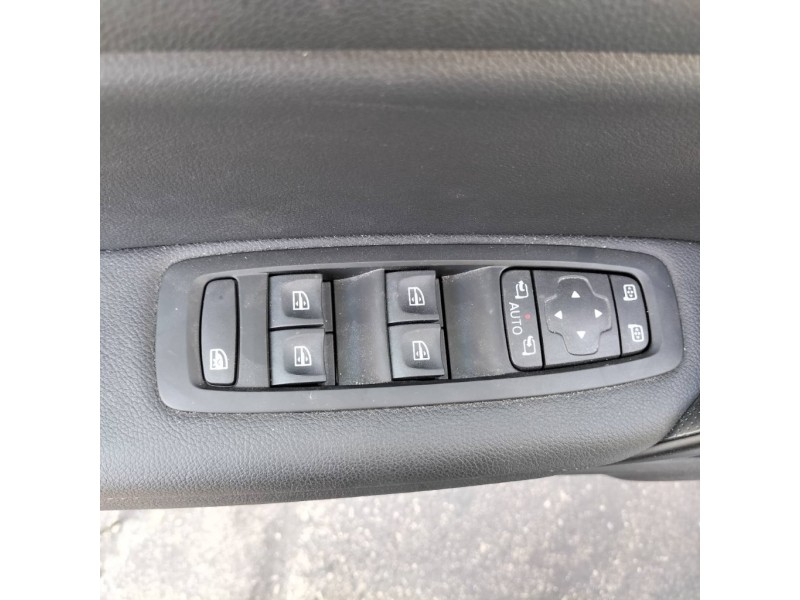 renault megane iv berlina 5p del año 2020