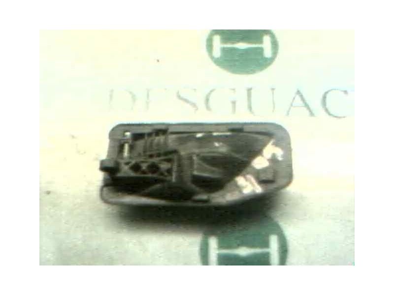 Recambio de maneta interior trasera derecha para peugeot 405 berlina 1.8 diesel referencia OEM IAM   