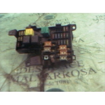 CAJA RELES / FUSIBLES 