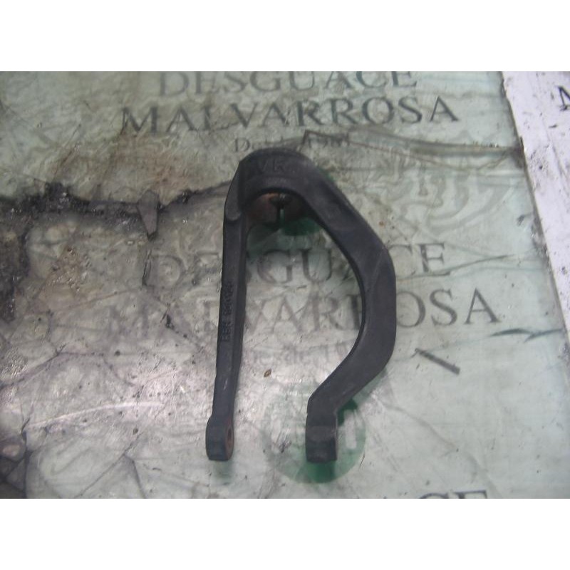 Recambio de soporte brazo suspension delantero derecho para mg serie 45 (rt) classic (4-ptas.) referencia OEM IAM   