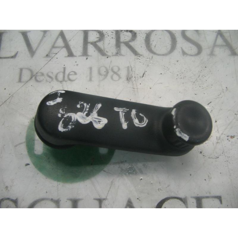 Recambio de maneta elevalunas trasera derecha para renault megane i berlina hatchback (ba0) 1.6e alize referencia OEM IAM   