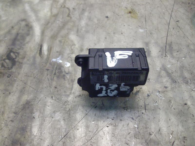 Recambio de motor apertura trampillas climatizador para renault megane ii berlina 3p luxe privilege referencia OEM IAM   