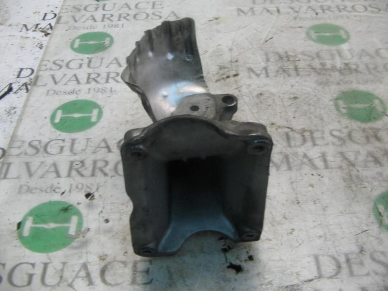 Recambio de soporte motor delantero para volkswagen golf iii berlina (1h1) 1.9 tdi referencia OEM IAM   