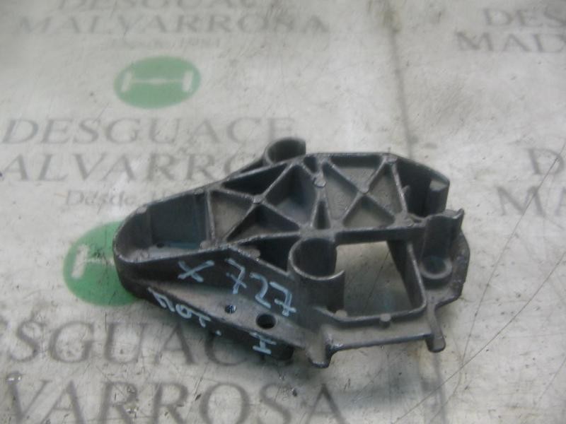 Recambio de soporte motor delantero para renault clio i fase i+ii (b/c57) referencia OEM IAM   