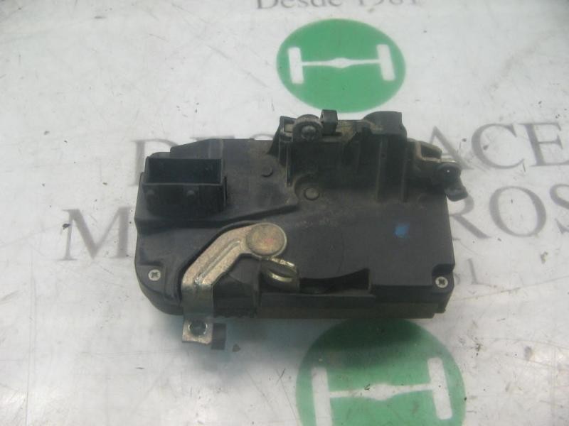 Recambio de cerradura puerta delantera derecha para peugeot 306 berlina 4 puertas (s1) srd referencia OEM IAM   