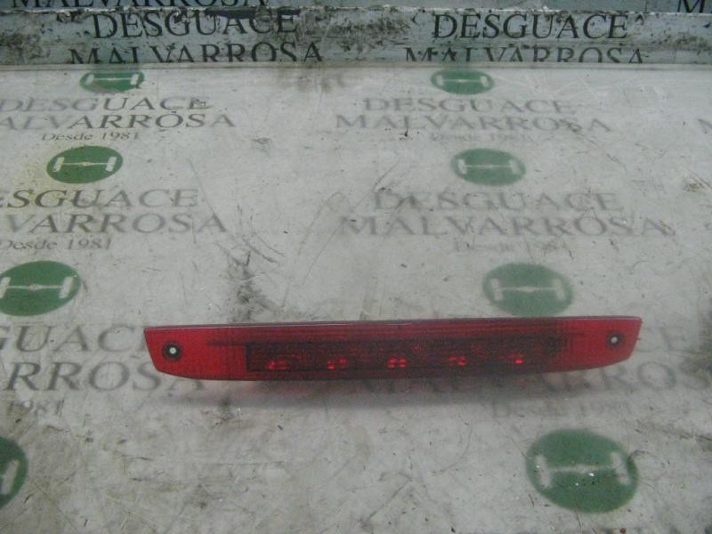 Recambio de piloto trasero central para ford focus berlina (cap) s referencia OEM IAM   