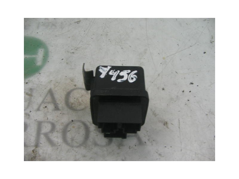 Recambio de modulo electronico para nissan trade 100 caja cerrada, techo elevado referencia OEM IAM   