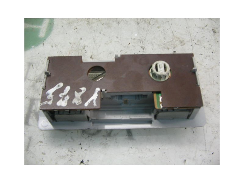 Recambio de piloto interior para volkswagen vento (1h2) gl referencia OEM IAM   