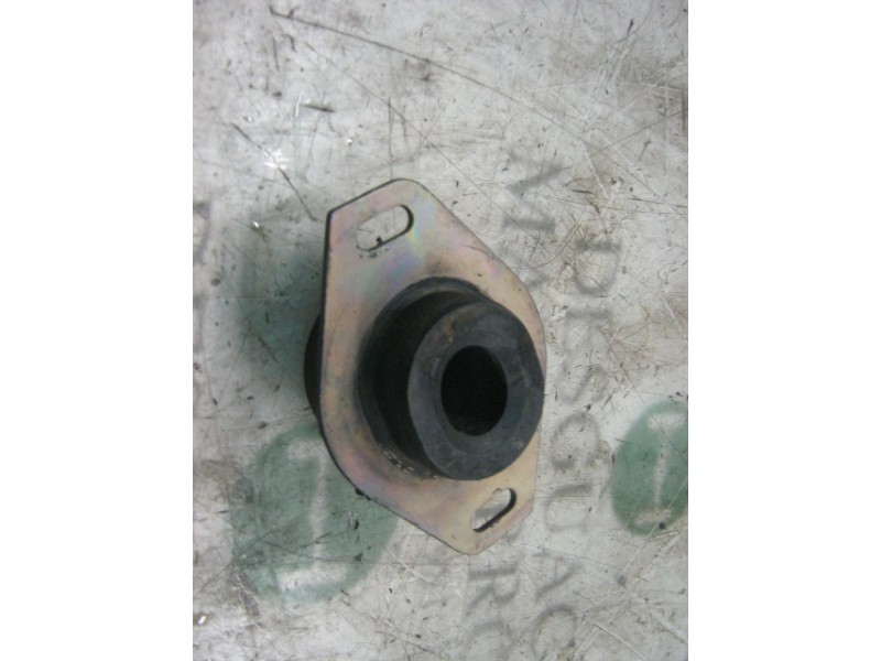 Recambio de soporte cambio para peugeot 306 break style referencia OEM IAM   