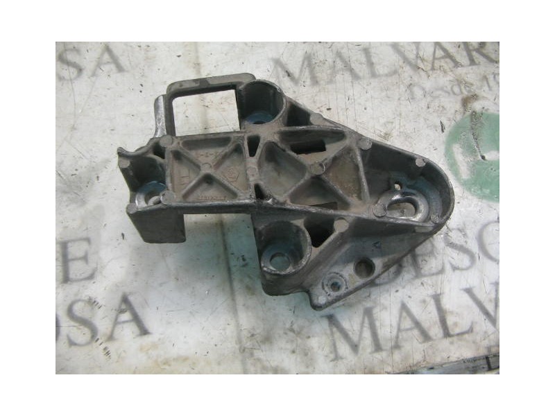 Recambio de soporte motor trasero para renault megane i classic (la0) 1.9 diesel referencia OEM IAM   