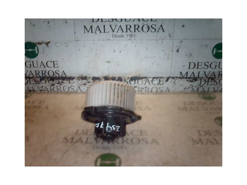 Recambio de motor calefaccion para kia carnival ii 2.9 cdri ex referencia OEM IAM   