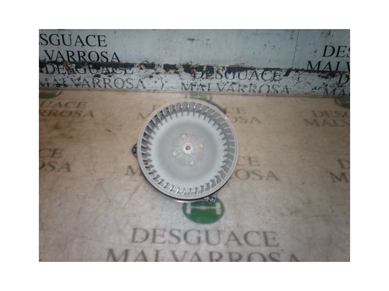 Recambio de motor calefaccion para kia carnival ii 2.9 cdri ex referencia OEM IAM   