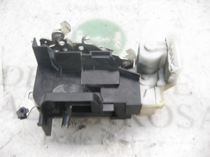 Recambio de cerradura puerta delantera derecha para fiat punto berlina (188) 1.2 cat referencia OEM IAM   