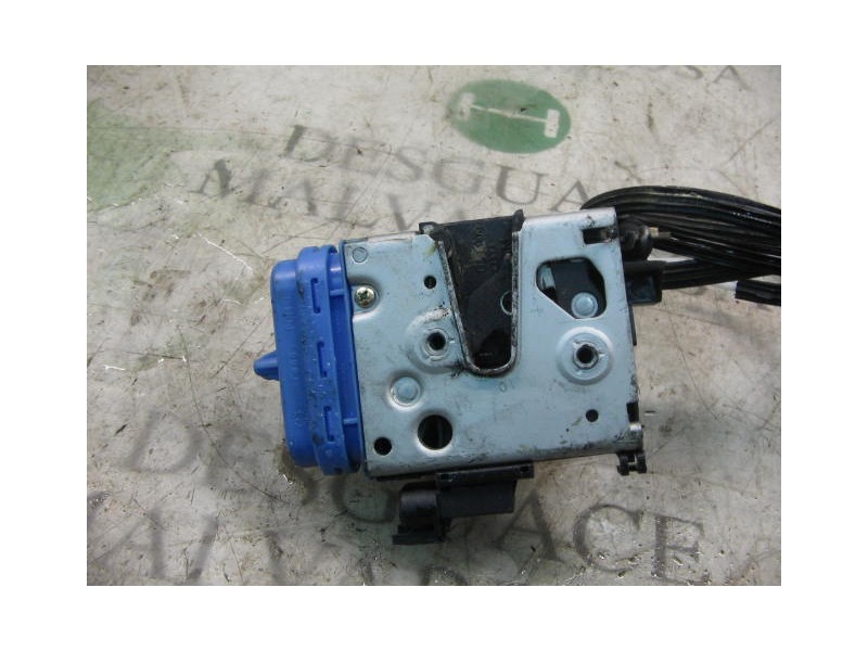 Recambio de cerradura puerta trasera izquierda para audi a8 (d2) 4.2 quattro referencia OEM IAM  4D0839015D 