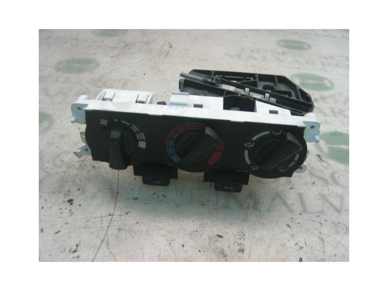 Recambio de mando calefaccion / aire acondicionado para nissan primera berlina (p11) gx referencia OEM IAM   