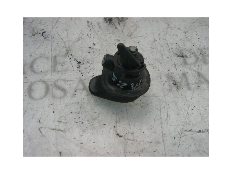 Recambio de maneta porton para seat ibiza (6k) clx referencia OEM IAM   