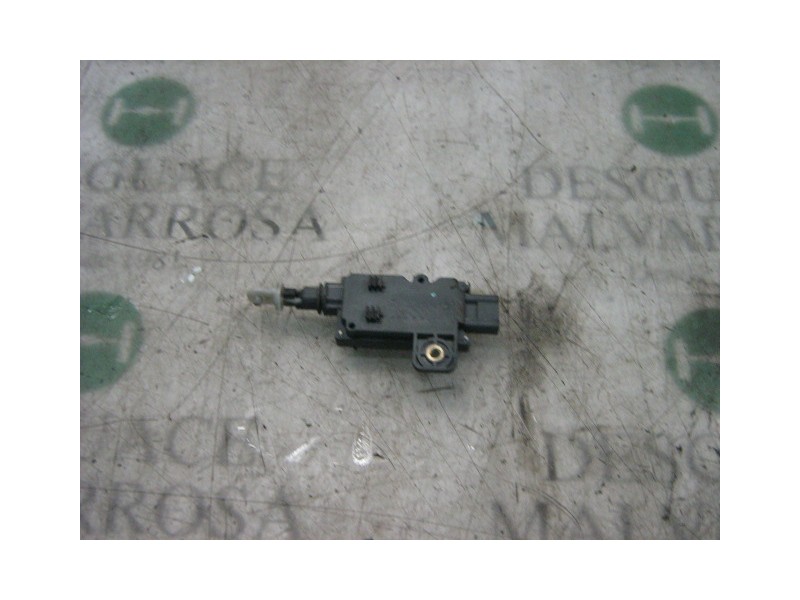 Recambio de motor c/c porton para nissan almera (n16/e) comfort referencia OEM IAM   