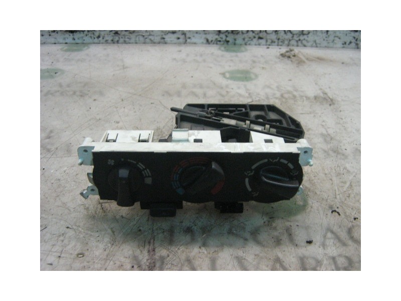 Recambio de mando calefaccion / aire acondicionado para nissan primera berlina (p11) gx referencia OEM IAM   