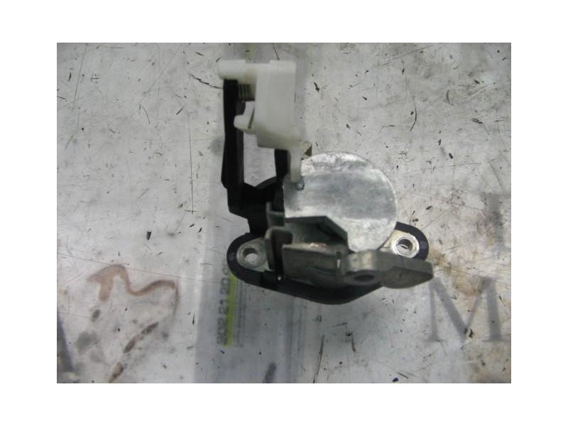 Recambio de maneta porton para opel astra f berlina 1.4 cat (l48) referencia OEM IAM   