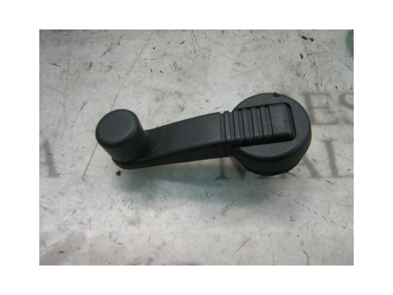 Recambio de maneta elevalunas trasera izquierda para renault 19 (b/c/l53) referencia OEM IAM   