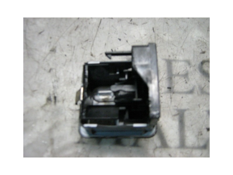 Recambio de piloto interior para peugeot 306 berlina 3/4/5 puertas (s2) xs referencia OEM IAM   