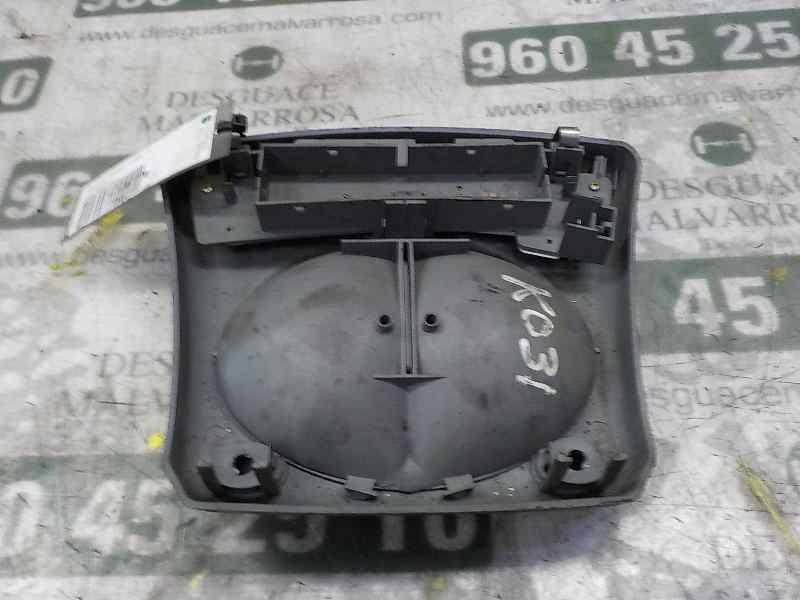Recambio de piloto interior para fiat brava (182) 1.4 12v cat referencia OEM IAM  712951631 