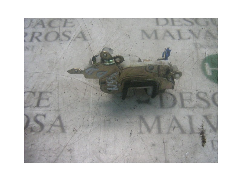 Recambio de cerradura puerta delantera derecha para nissan vanette cargo vanette cargo caja cerrada referencia OEM IAM   